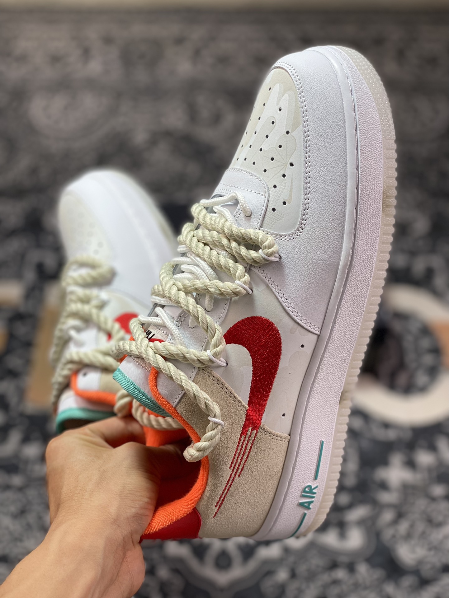 240  Air Force 1 ‘07 Low 电绣红钩 FD4205-161