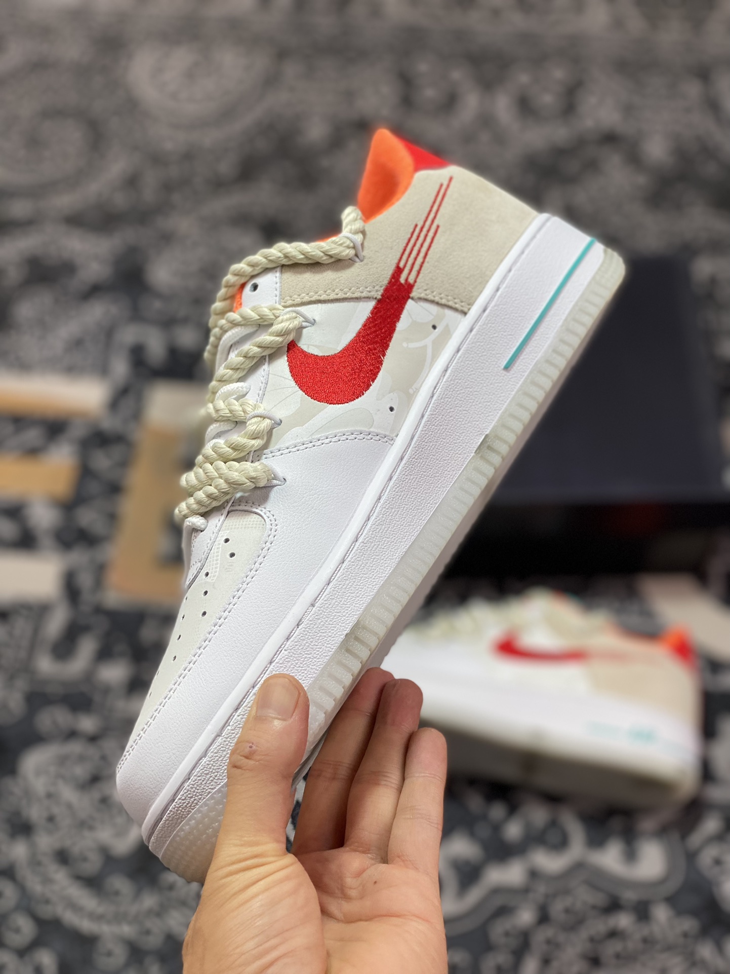 240  Air Force 1 ‘07 Low 电绣红钩 FD4205-161