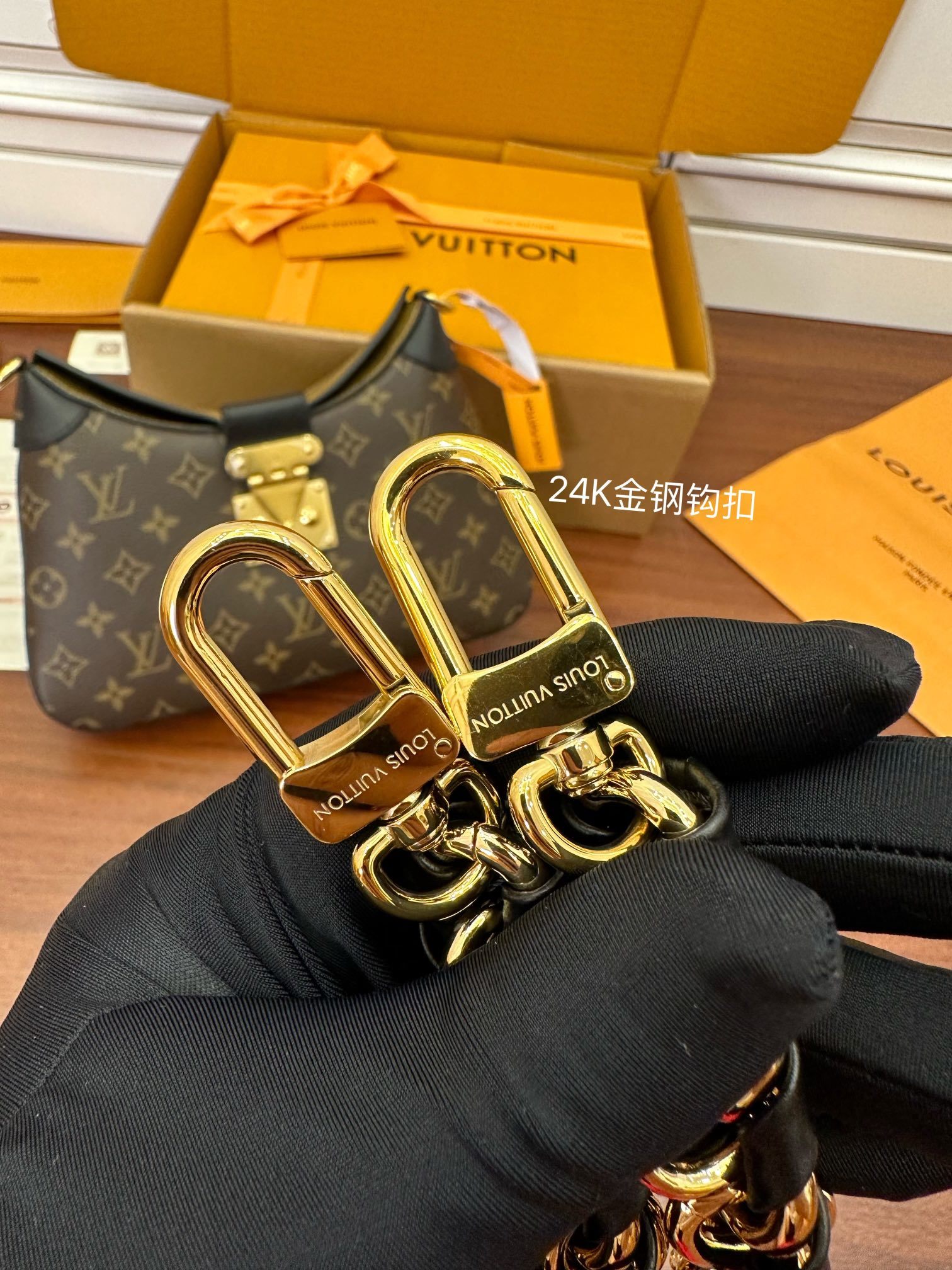 独家首发型号特正版M46659品质全面再次升级专柜同步电子芯片内码新礼盒礼品袋保护纸铜版电子标签合格证皮