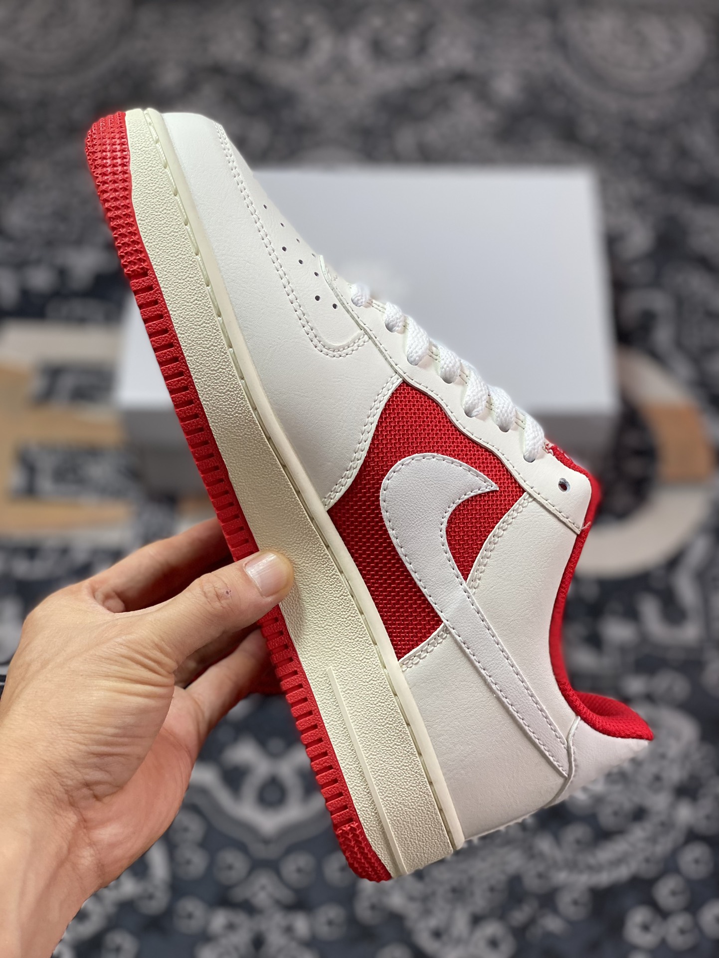 Air Force 1 '07 Low White Red FN7439-133