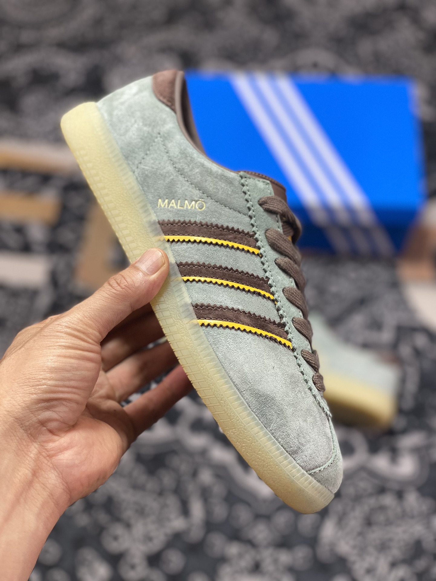 Adidas Originals Malmo Malmo series low-top retro versatile German training style casual sports shoes ”green gray brown raw rubber sole” ID2784