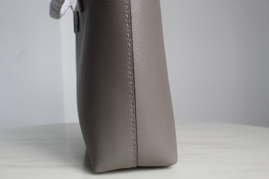 Tory Burch ～小号灰最新款TORY BURCH