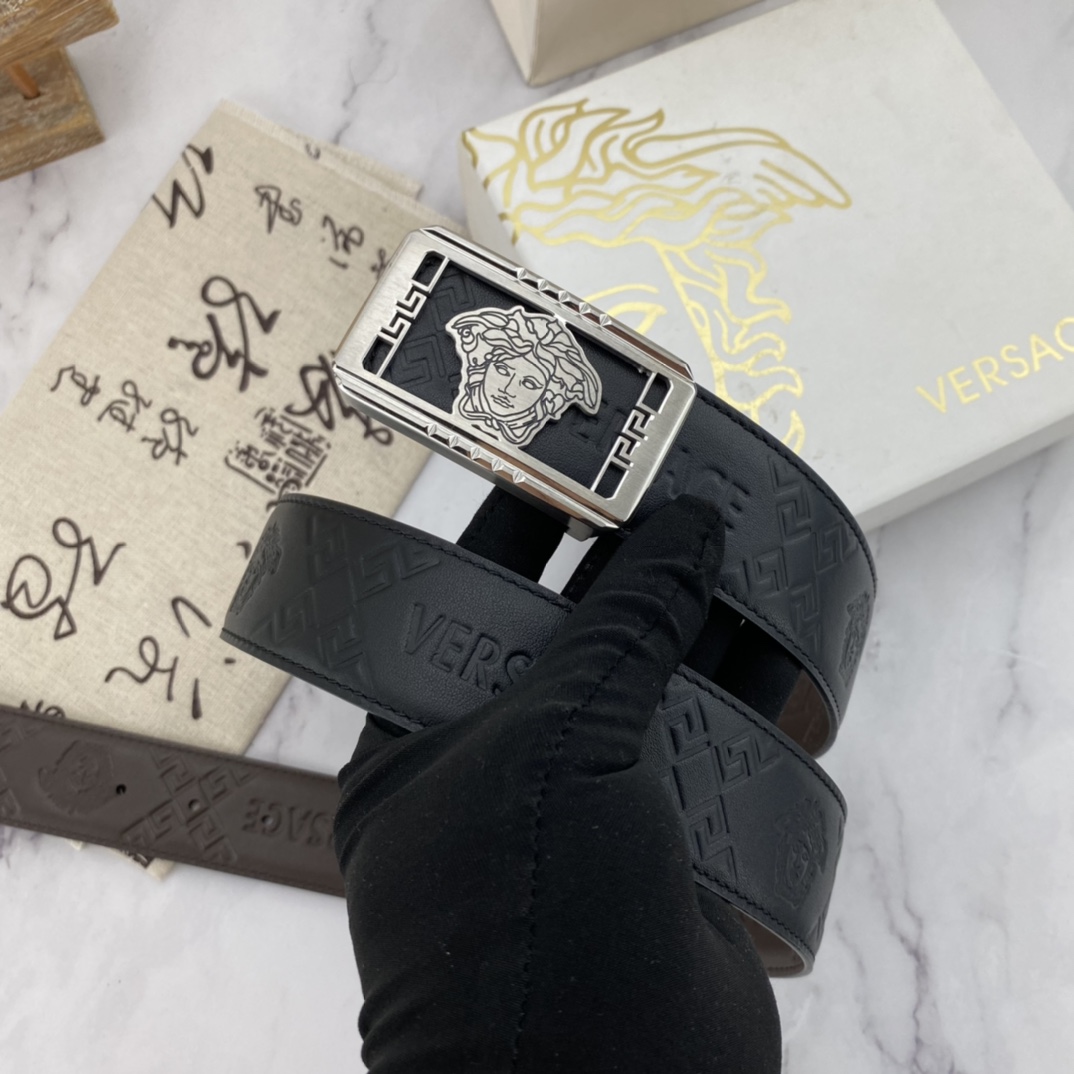 范思哲  男士花皮腰带40mm 双面进口头层皮皮压制。可双面使用 专柜走线 搭配新款扣