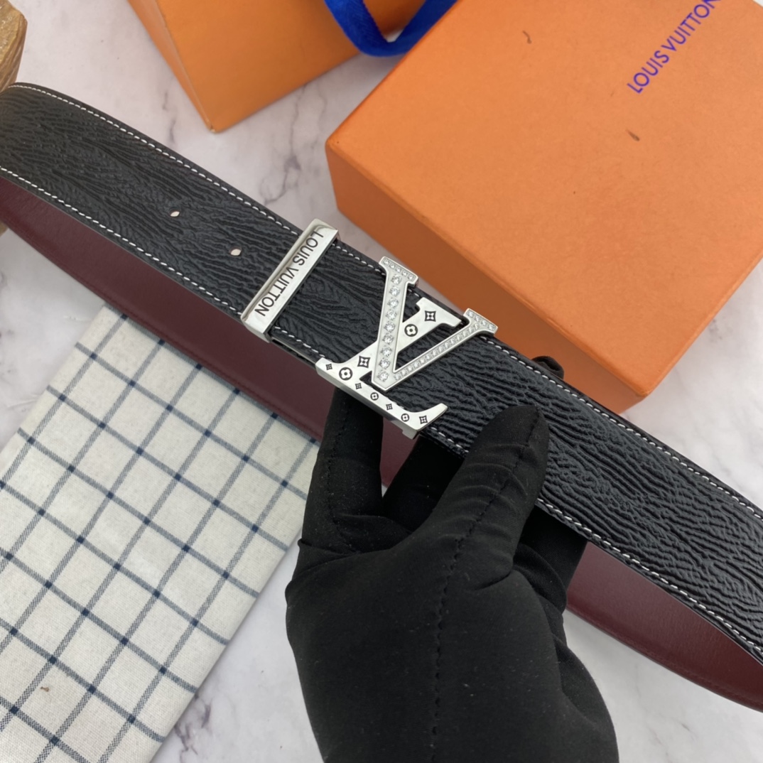 LV男士花皮腰带40mm双面进口头层皮皮压制可双面使用专柜走线搭配新款钻扣