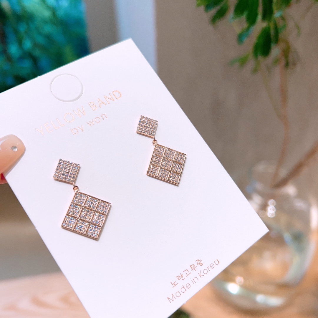 High Polish Silver Earrings Cute Wedding Favor Silver