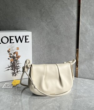 Loewe 1:1
 Handbags Crossbody & Shoulder Bags