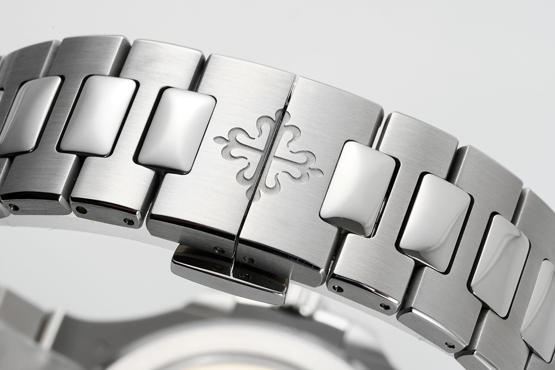 Patek Philippe Swiss Master Horology Mechanical Watch Timepiece 8