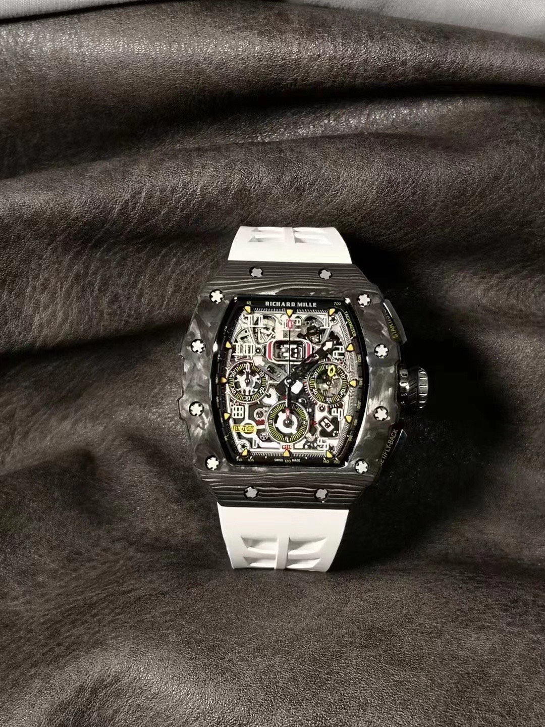 NO:148014,KV Discovery Magazine, Richard Meer Men's Series RM011 Watch, Orange Rubber Strap with Carbon Fiber Case, Automatic Mechanical Timer.,19860909KV探索杂志,理查德米尔男士系列RM011腕表,橙色橡胶表带搭配碳纤维表壳,自动机械计时.,,Watch