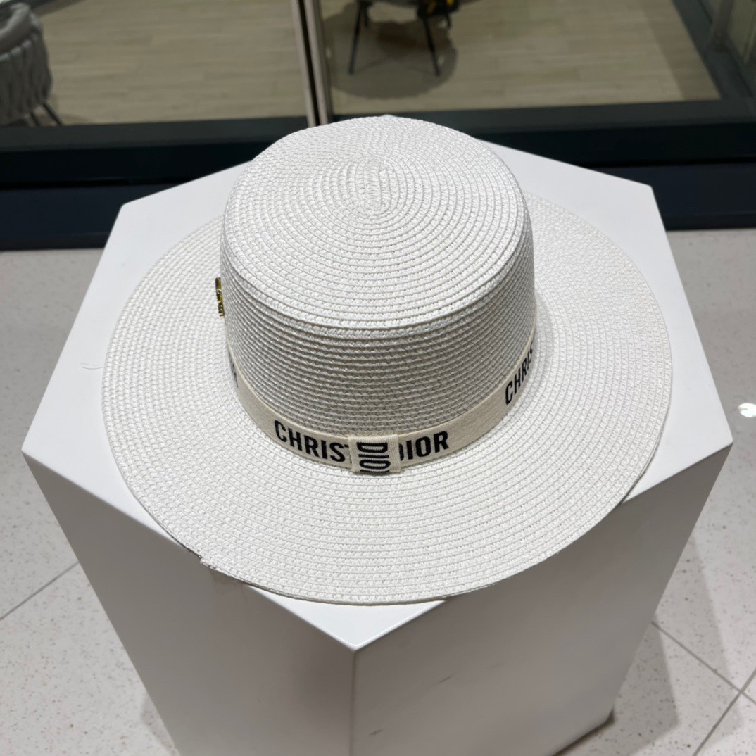  【DIOR迪奥】新款草编遮阳草帽盆帽🤩沙滩风，简约大方，百搭单品～出街首选，新款帽型超美腻，新品上架