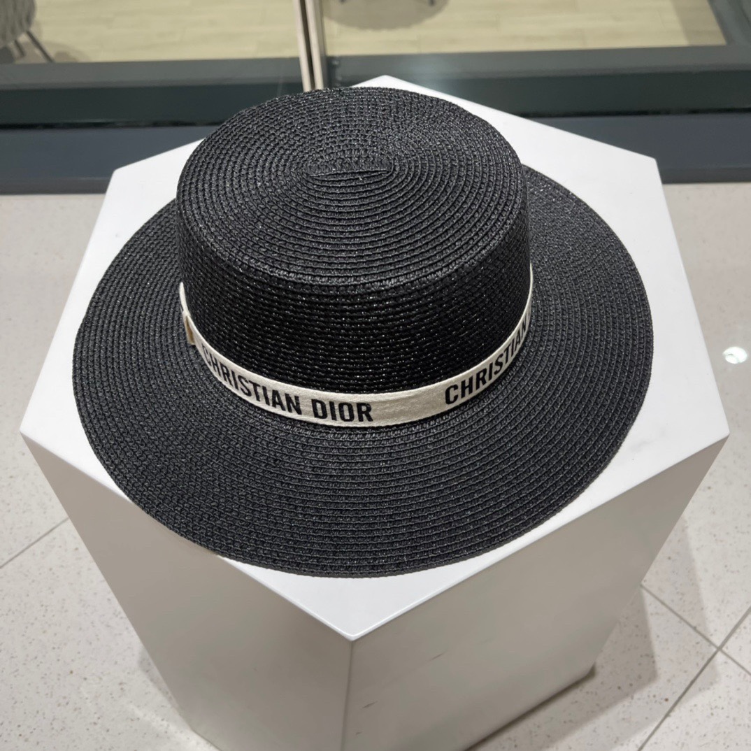  【DIOR迪奥】新款草编遮阳草帽盆帽🤩沙滩风，简约大方，百搭单品～出街首选，新款帽型超美腻，新品上架