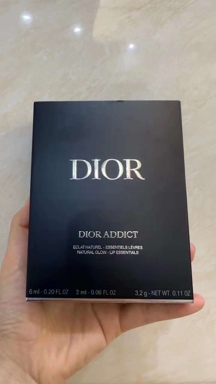 70. Dior lip care set of three 🔜 1:1 quality❗️ Dior lip care set of three: full-size color-changing lip balm 001# 3.2g…