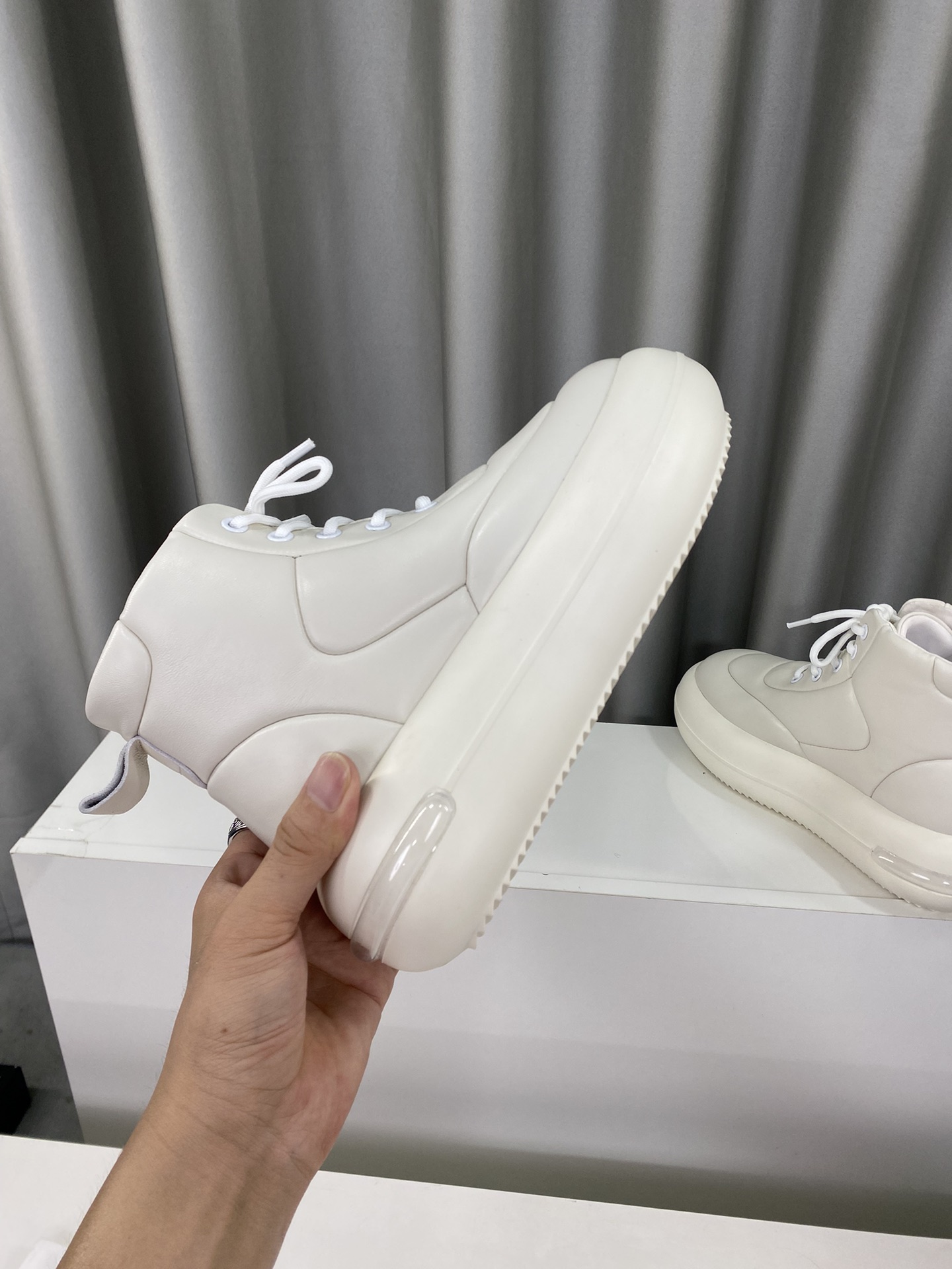 Fashionable Sheepskin Lap Shoes: Comfortable and Stylish Red Bo’s Main Grass Design - 图片 6