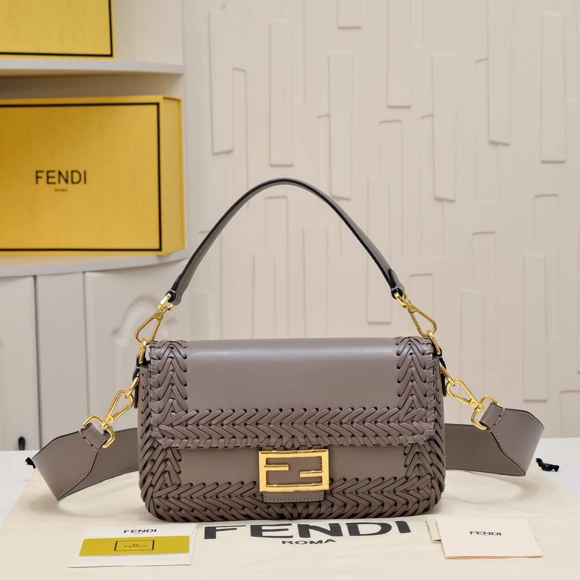 Fendi 1:1
 Bags Handbags Gold Weave Sheepskin Spring Collection Baguette