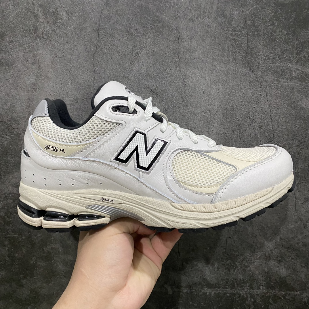 [CEO Edition] NB New Balance 2002 White ML2002R