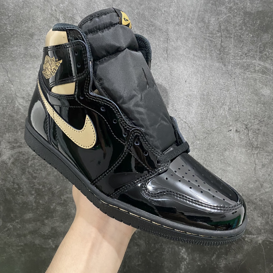 420 【外贸纯原】Air Jordan 1 “Black/Metallic Gold” 漆皮黑金 555088-032