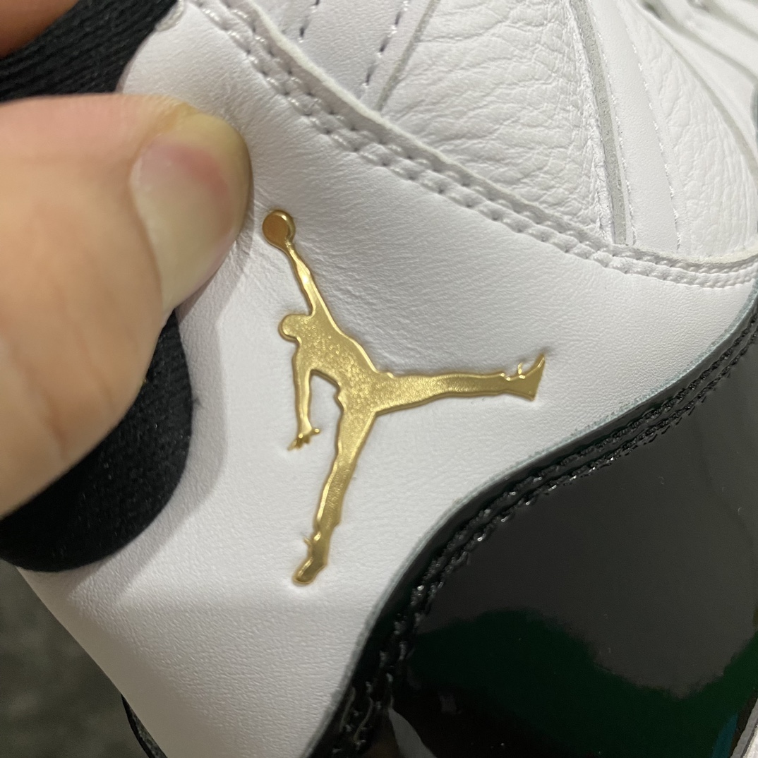 图片[3]-【莞产裁片】 Air Jordan AJ11 \”DMP\”金砖 CT8012-170n原厂新纸板刀磨！原厂材料和碳版！市面唯一正确热切烫金工艺（后跟23和飞人），区别市面先行错版工艺版本，有原鞋的老铁可以自行对比💪🏻nn原楦原档案数据开模打造原厂中底拉帮钢印 原厂漆皮 防冻不开裂头层皮料 原装鞋撑 水晶大底正确色度色泽原楦原数据刺绣 原厂车缝走线及对位 毫厘不差飞人logo采用原数据电脑刺绣 原装正品碳纤维真实碳板 增强抗扭 原内标 原盒标 正确官方原盒 原厂防氧化水晶外底 原厂配套厂全掌solo气垫 Size：40.5 41 42 42.5 43 44 44.5 45 45.5 46 47.5 48.5 49.5（女鞋后续出货）-莆田鞋批发中心