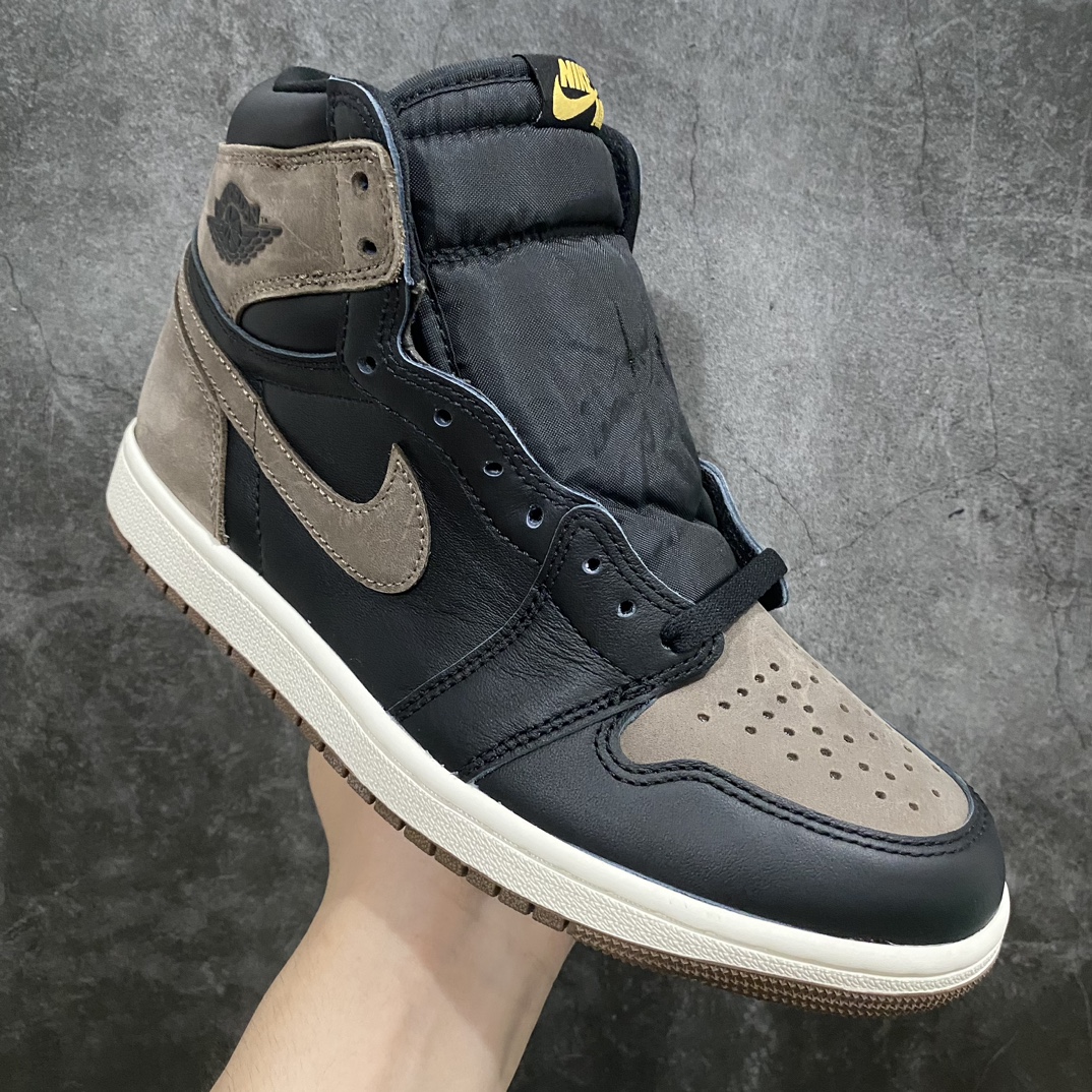 图片[3]-【私人订单】市场最强 欢迎对比🆚nAir Jordan 1 AJ1 Retro \” Palomino \”棕黑摩卡脚趾 DZ5485-020nn市场第一梯队天花板品质行业巅峰作品 私人订单非市场流通版本n全鞋电脑针车 精确间距匹配标配原厂皮料飞翼3D高频深度立体 全方位比对原鞋n皮料全程玻璃冲刀 冲裁 清洁度完美工艺方面漏斗收腰 底线拉帮 LOGO立体小到针眼排布 载片对称 冲孔效果 鞋标规范 鞋垫背胶等等全部同步原鞋规格 随意对比‼️ 尺码 40 40.5 41 42 42.5 43 44 44.5 45 46 47.5-莆田鞋批发中心