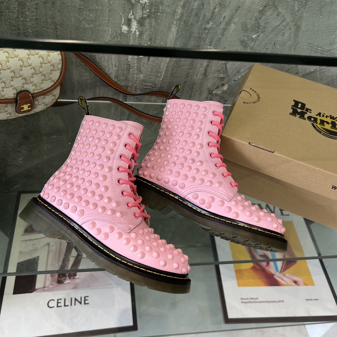 Dr. Martens Martin is recognized as the most comfortable boot in the world. 35-40 Note: Leather, velvet - 图片 5