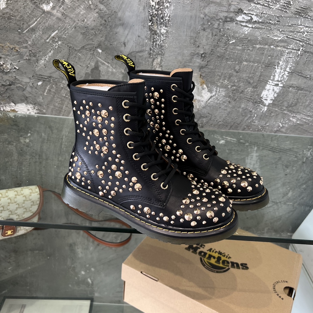 Dr. Martens Martin is recognized as the most comfortable boot in the world. 35-40 Note: Leather, velvet - 图片 3