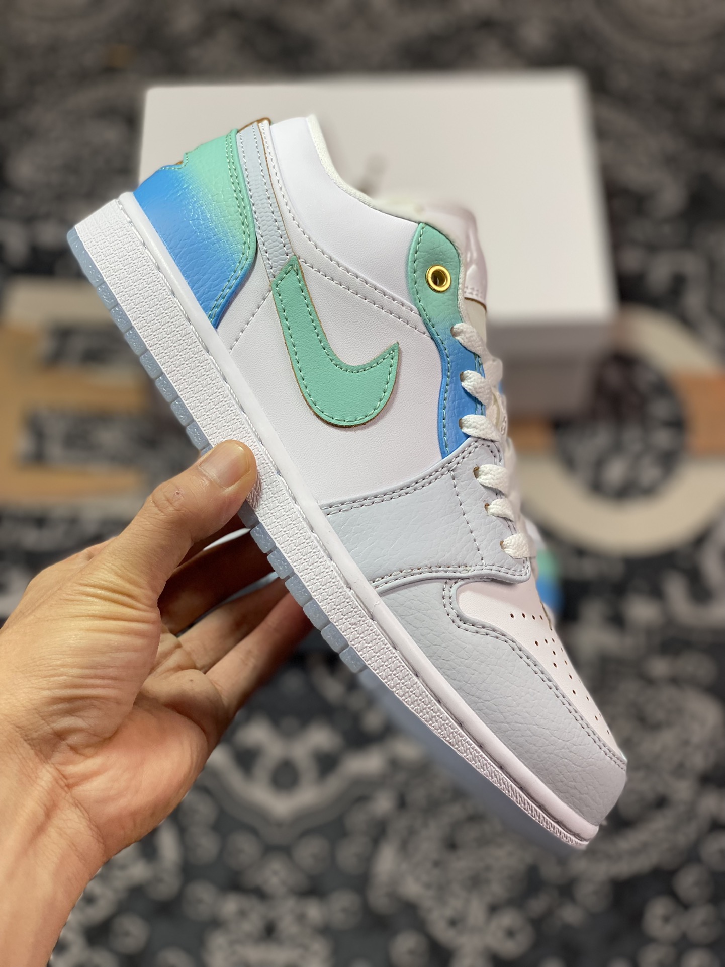 Air Jordan 1 Low White Green Blue FN8899-131