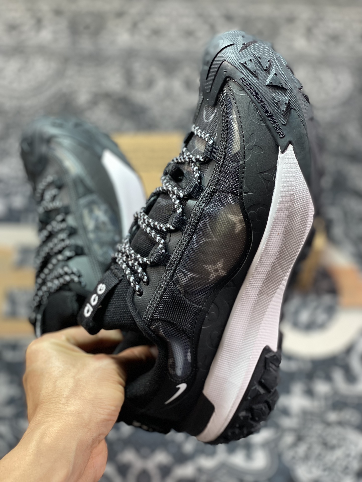 NIKE ACG Mountain Fly 2 Low”Black/White/LV”ACG Mountain Fly 2 Low-top sneakers ”Mesh black and white LV old flower” DV7910-004