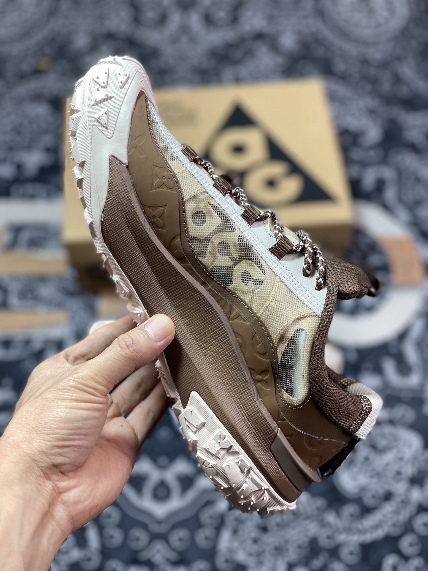 240  NIKE ACG Mountain Fly 2 Low”Brown/Sand/LV“ACG山脉2代系列低帮运动鞋“网布深棕沙白LV老花”DV7910-003