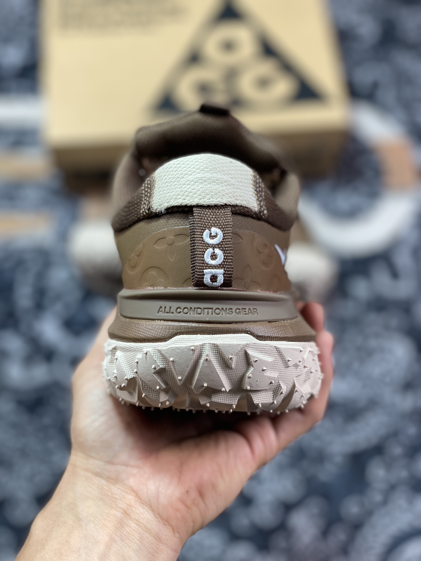 NIKE ACG Mountain Fly 2 Low”Brown/Sand/LV”ACG Mountain 2nd Generation Series Low-top Sports Shoes ”Mesh Dark Brown Sand White LV Old Flower” DV7910-003