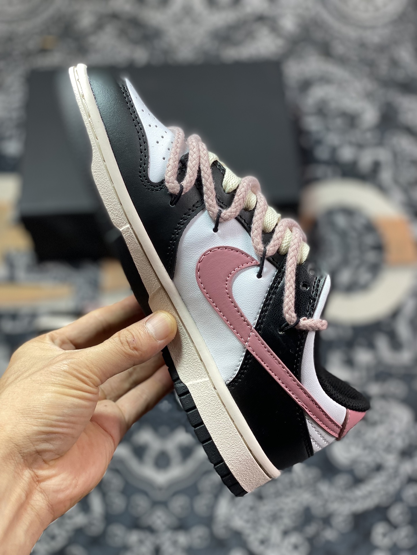 Nike SB Dunk Low GS ”Black/White/Pink Rose” Dunk Shoes ”Black and White Rose Pink Tie” CW1590-100