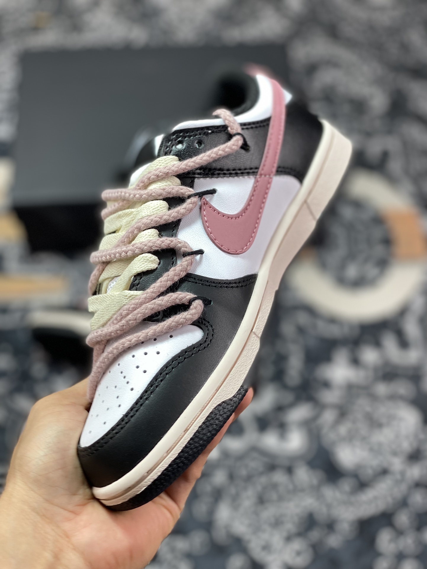 Nike SB Dunk Low GS ”Black/White/Pink Rose” Dunk Shoes ”Black and White Rose Pink Tie” CW1590-100