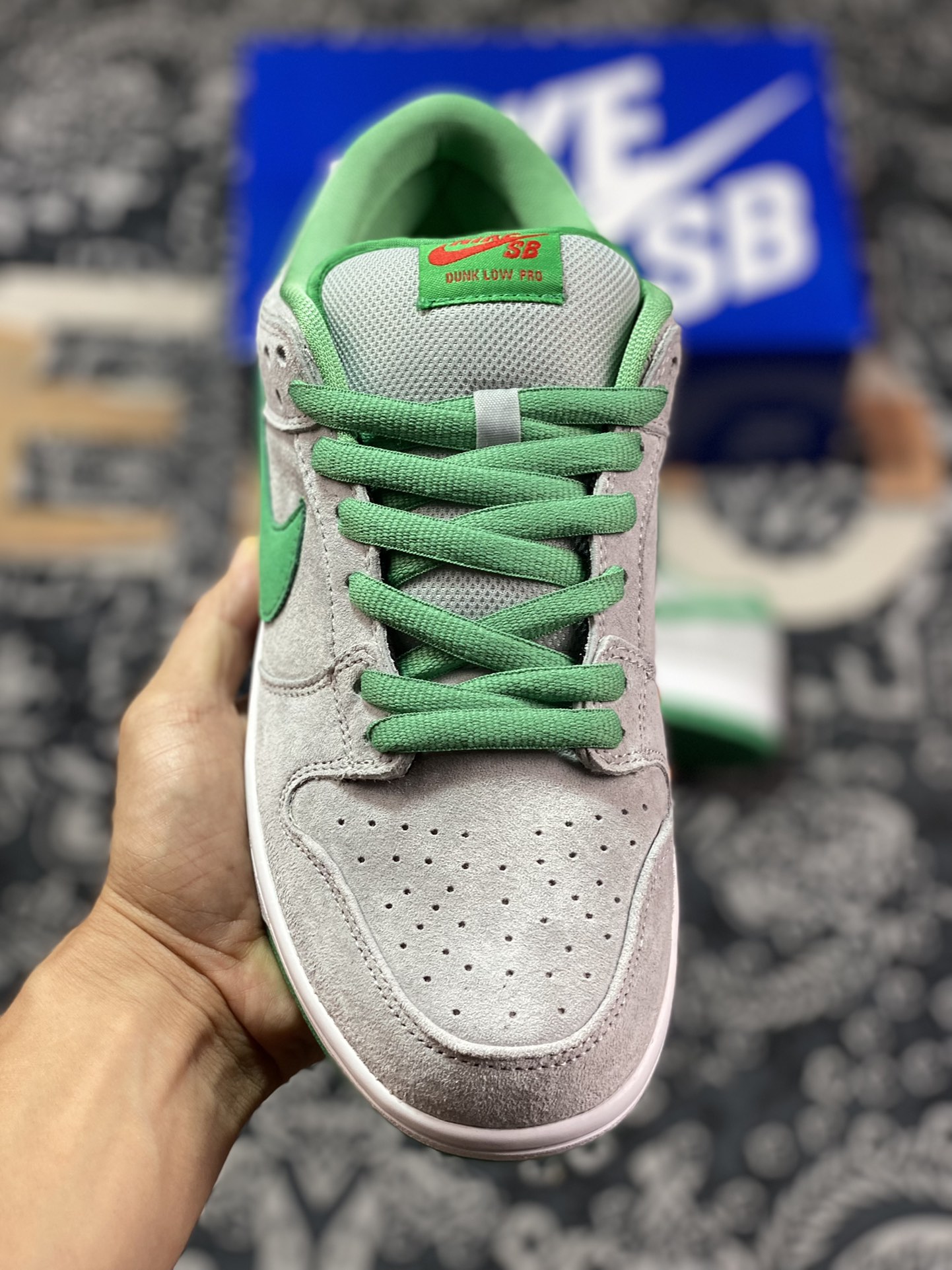 NK Dunk Low Medusa Grey Green 313170-030