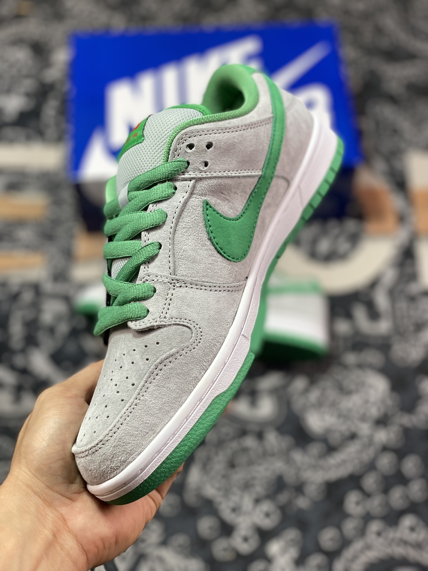 NK Dunk Low Medusa Grey Green 313170-030