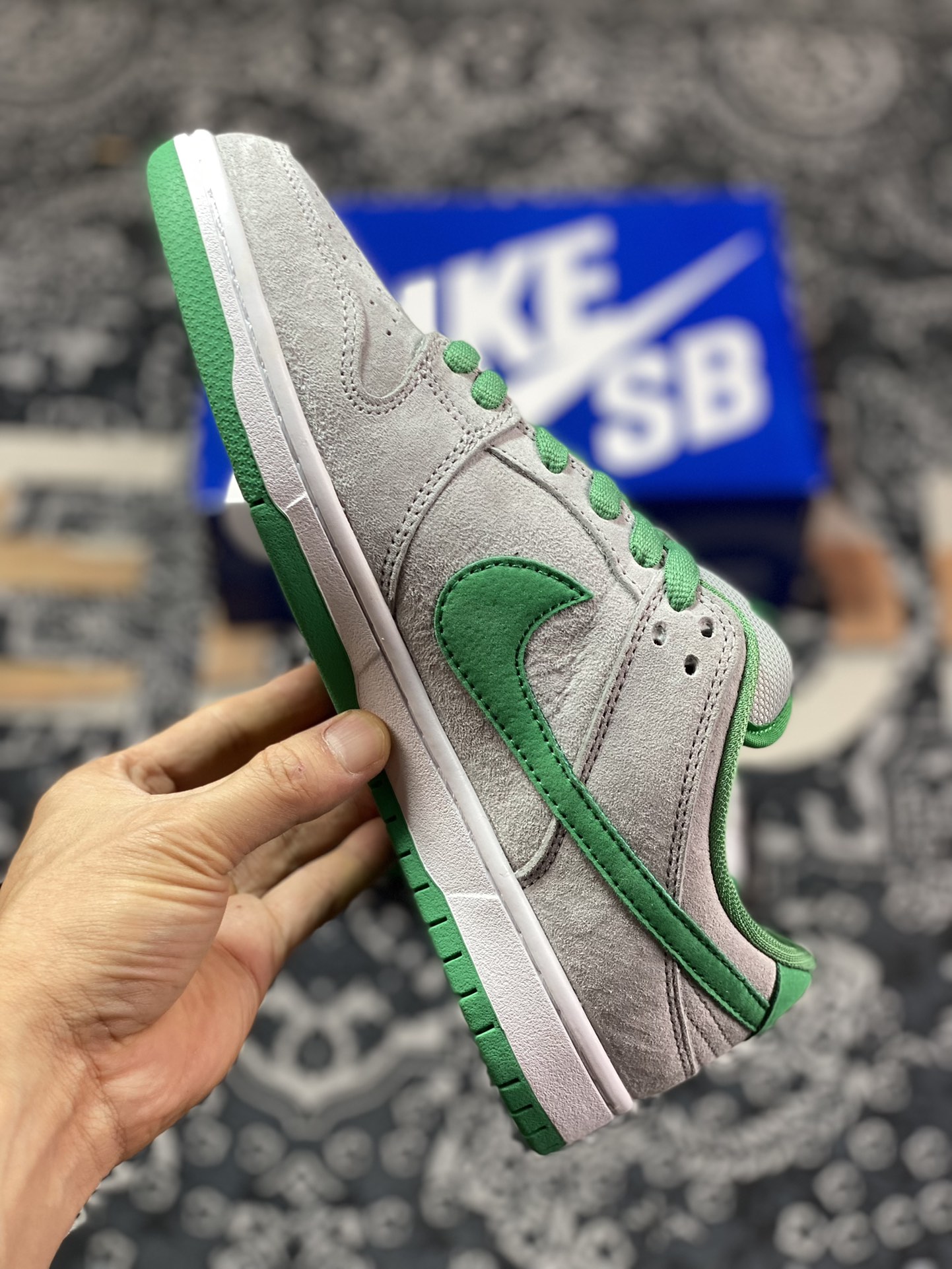 NK Dunk Low Medusa Grey Green 313170-030