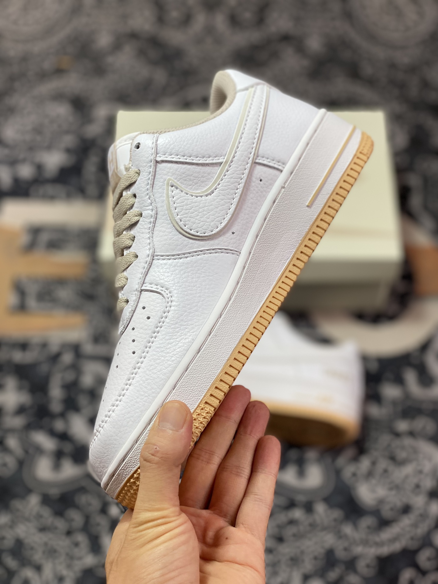 Kith x Air Force 1 Low joint white khaki KT1659-008