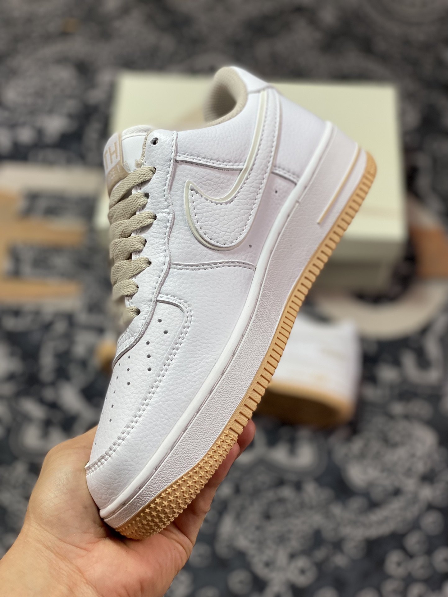 Kith x Air Force 1 Low joint white khaki KT1659-008