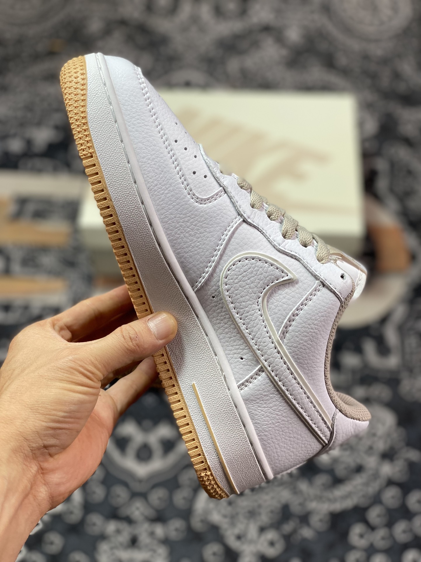 Kith x Air Force 1 Low joint white khaki KT1659-008