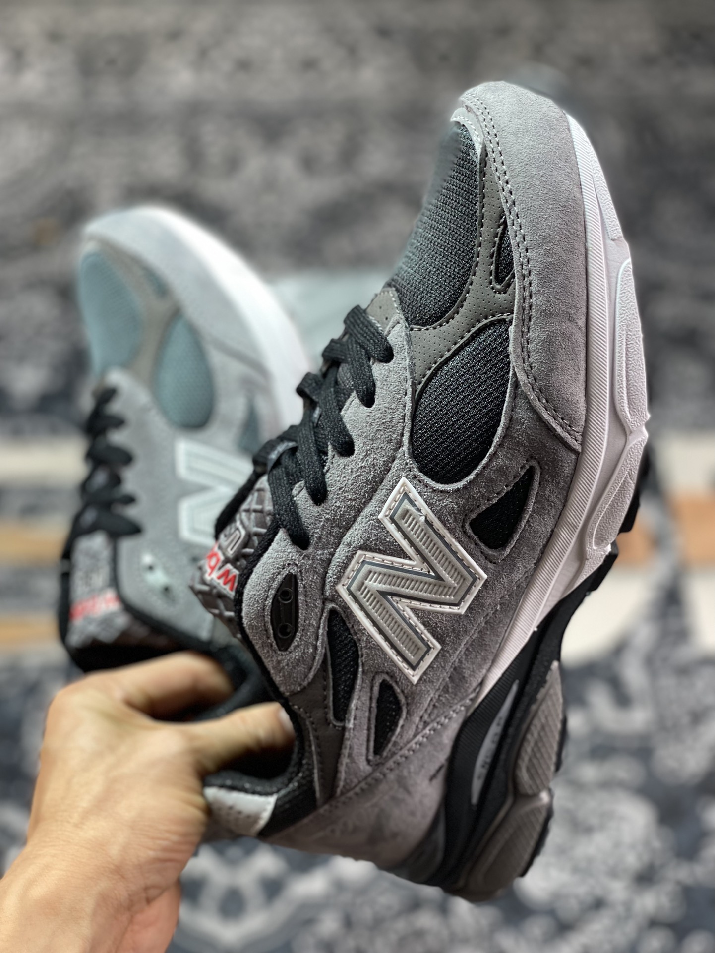 New Balance Made in USA M990V3 ”Grey” three-generation series low-top running shoes ”suede original dark gray and black” M990UA3