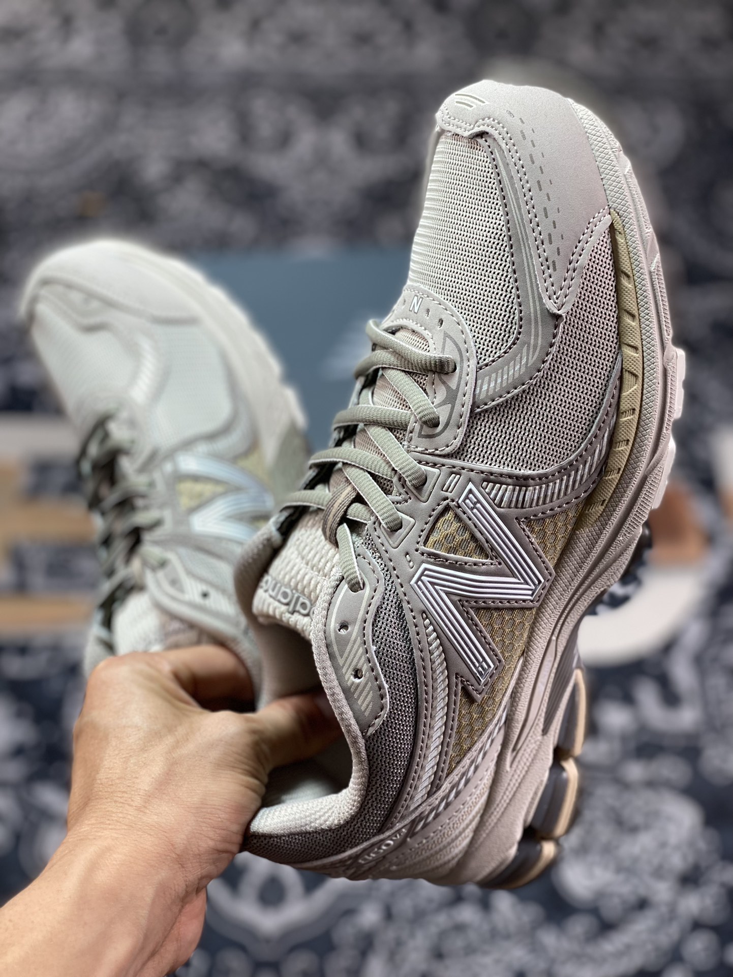 New Balance ML860V2 series low-top classic retro dad style casual sports jogging shoes ”Beisha Yellow Light Gray” ML860KS2