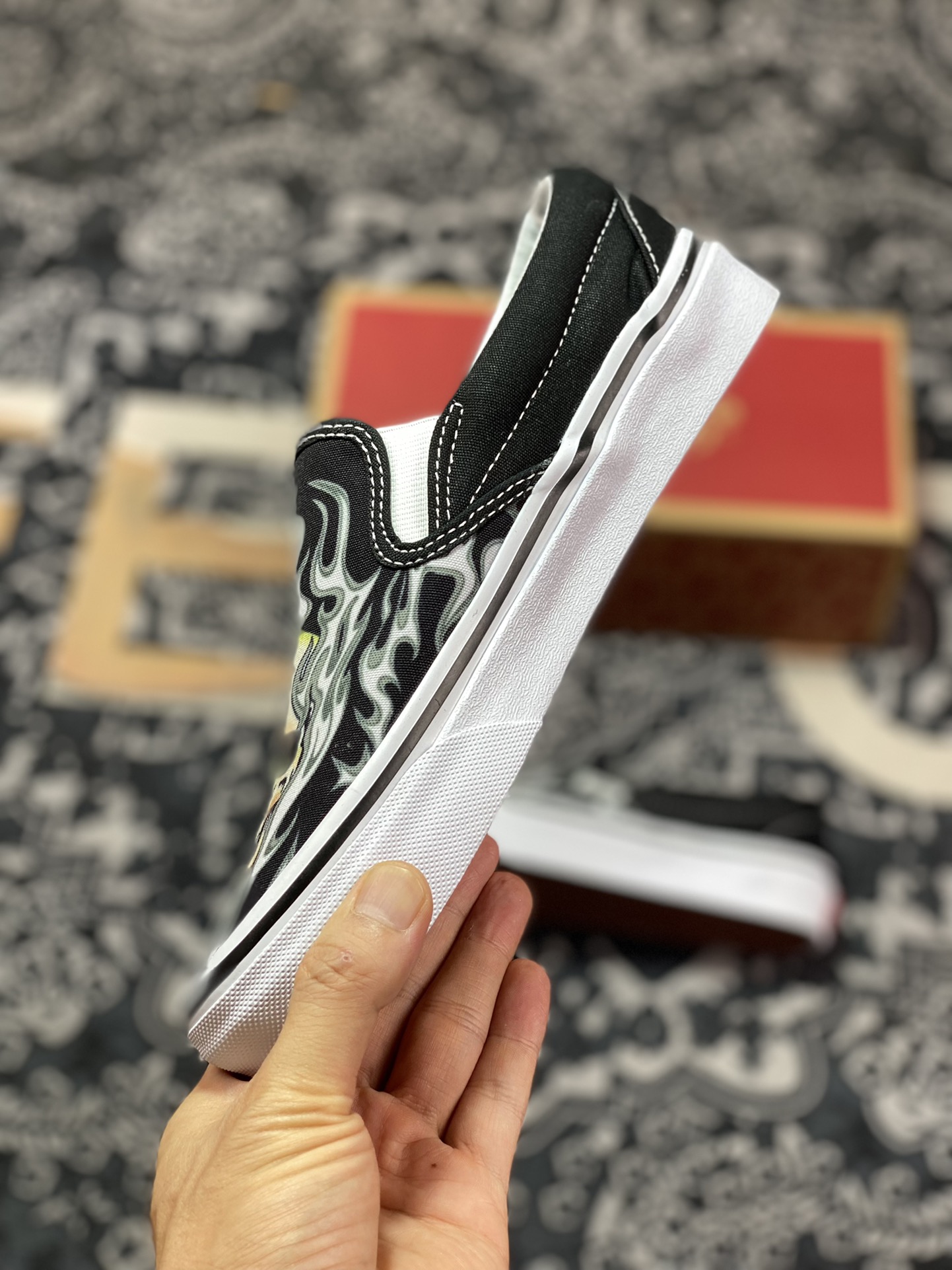 130 Vans Classic Slip-On Flame Skull 朋克摇滚火焰骷髅头懒人套