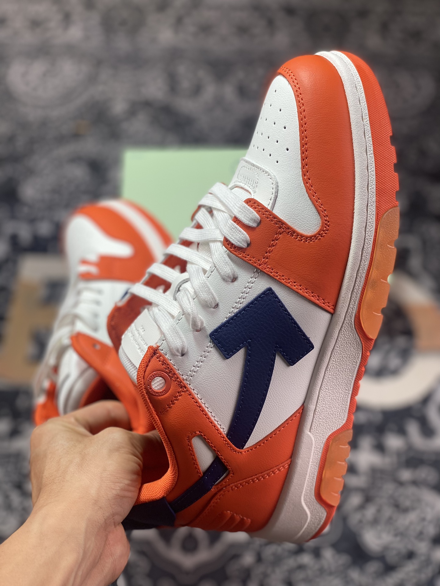 Off-White c/o Virgil Abloh Out Of Office Low-top Leather Sneakers”OOO” series low-top sneakers ”leather white nick orange dark blue arrow” OMIA189F21LEA0022045