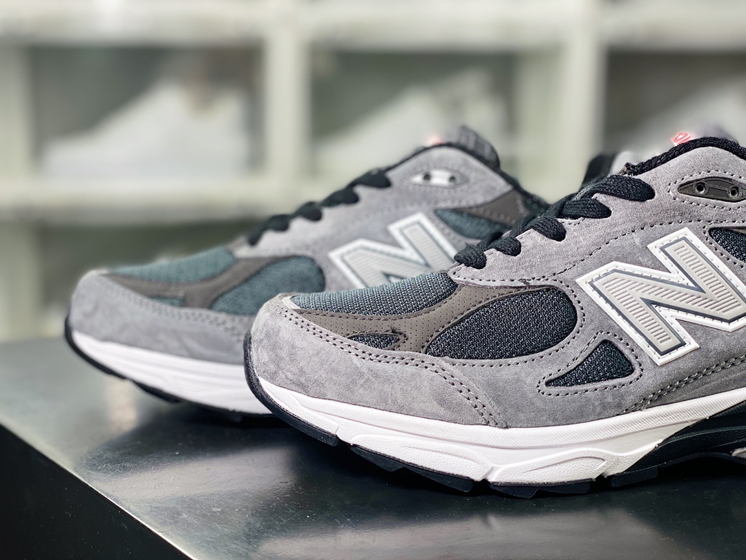 New Balance Made in USA M990V3 ”Grey” three-generation series low-top dad running shoes ”suede original dark gray and black” M990UA3