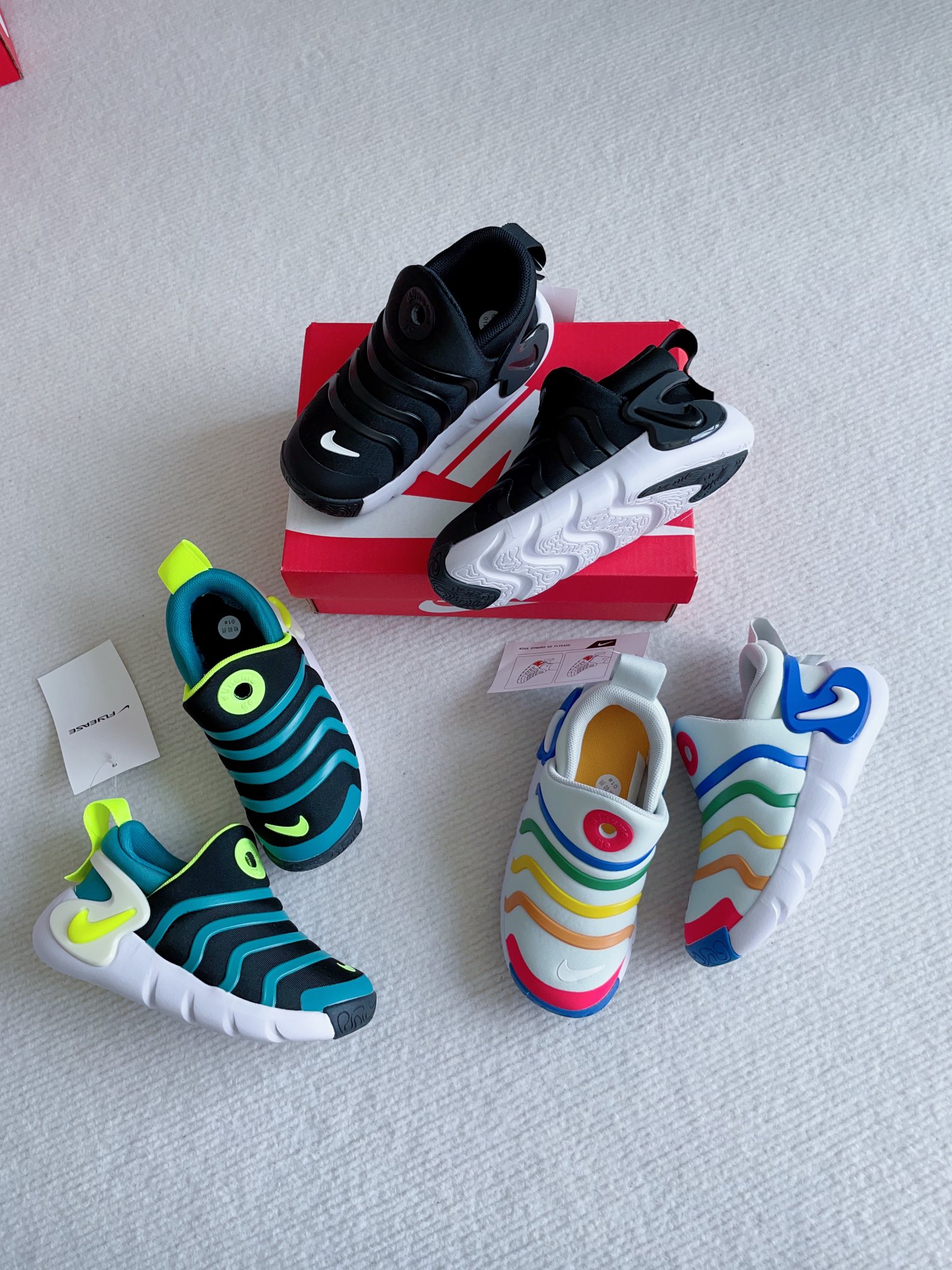 毛毛虫三代童鞋 不需要系鞋带，很懂小朋友的喜欢，支撑好，跑起来脚后跟不会疼~中底更Q弹有韧性，在奔跑中更好的保护双脚-选品中心