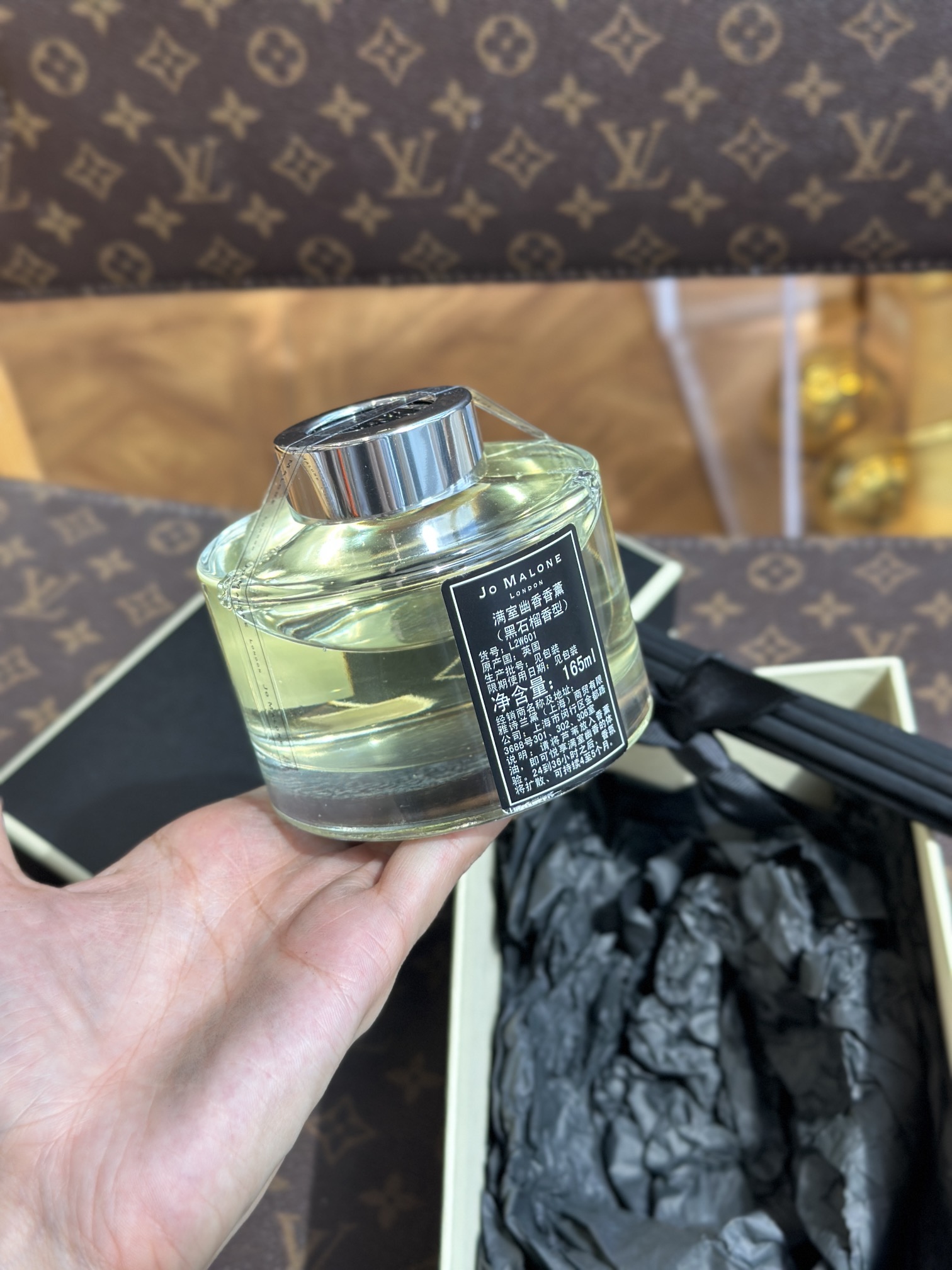 Louis Vuitton Haute Couture Maison Lifestyle Luxury Home Decor Blanket 6