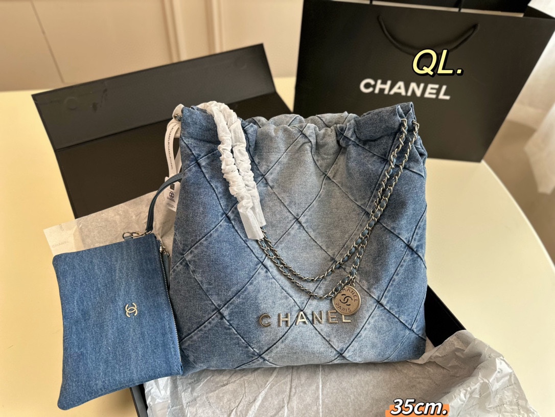 Chanel Sacs À Bandoulière & À Épaule Bleu Couleur rose Argent La chaîne