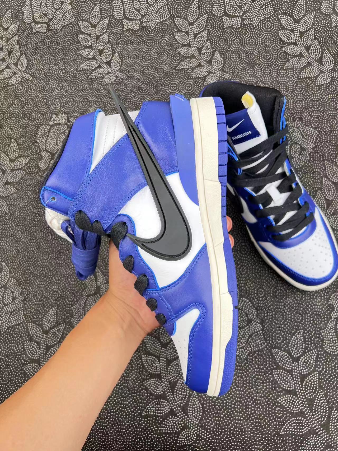 ? AMBUSH x Nike Dunk High 克莱因蓝天花板 高帮板鞋 白蓝配色?