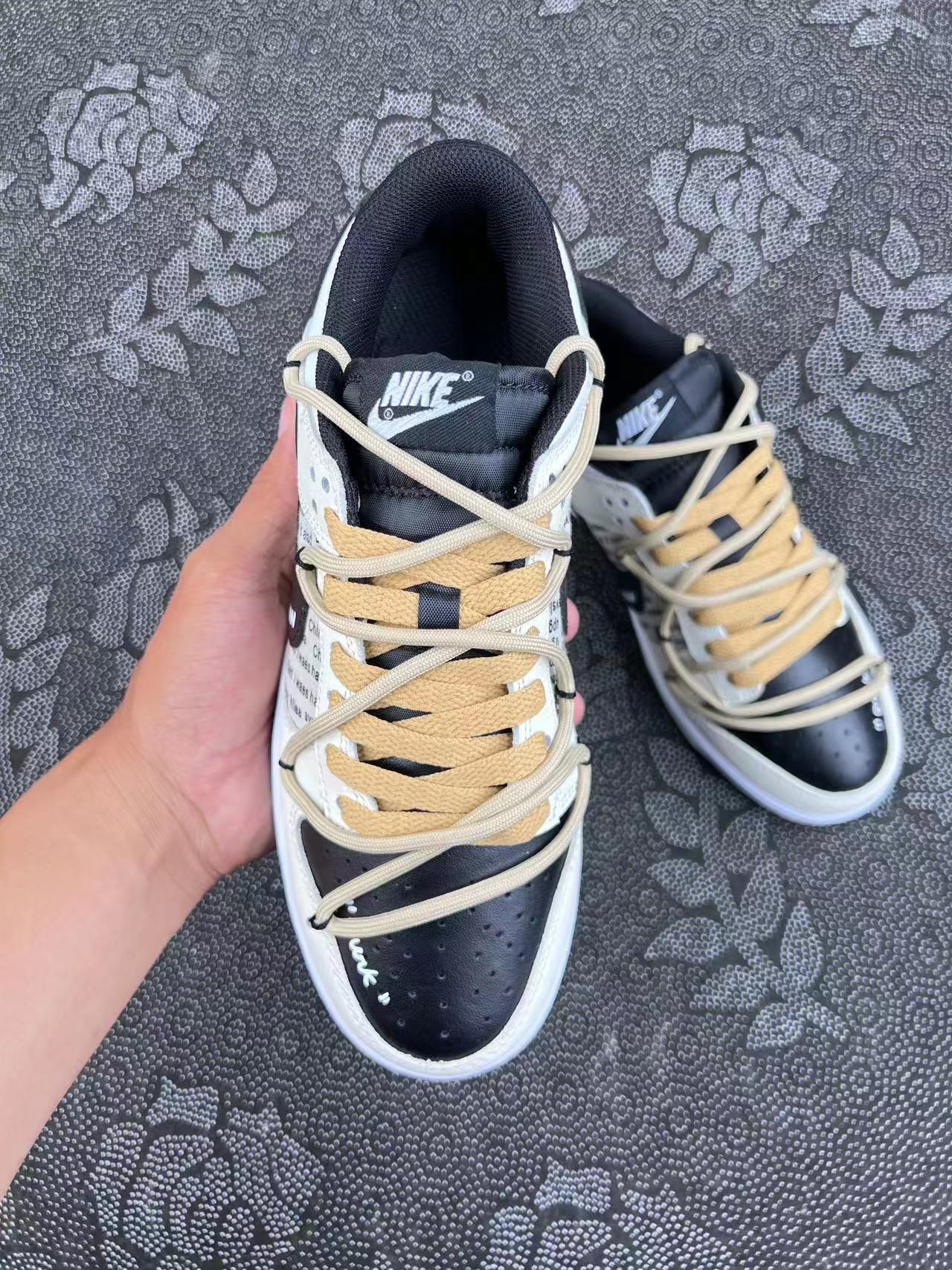 ? Nike Dunk Low 美式报纸 1报社 旧时代度过生活 低帮板鞋 米色?