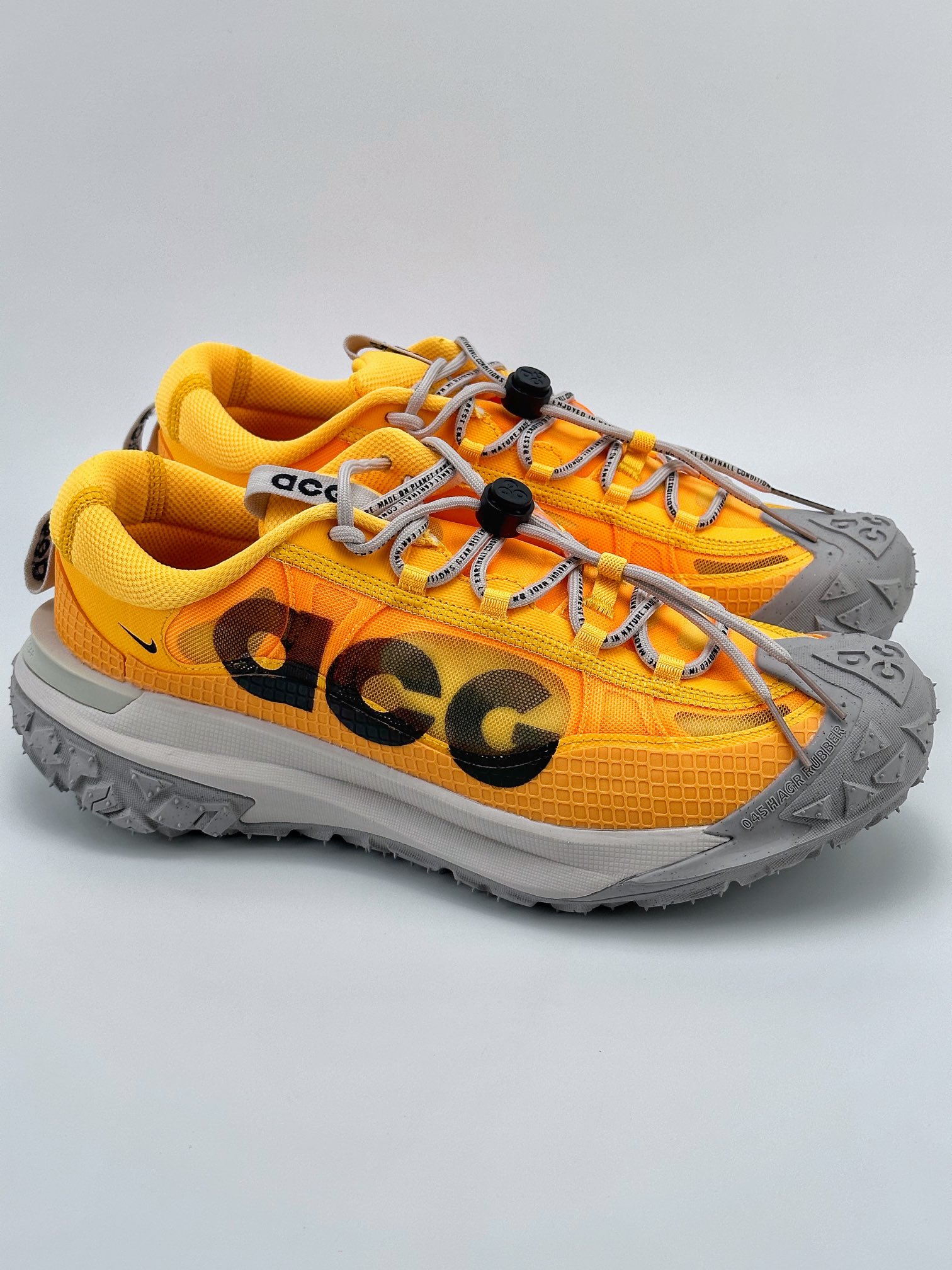 NK ACG MOUNTAIN FLY 2 LOW 外户登山列系越跑低帮休闲动运徒步鞋 DV7903-800