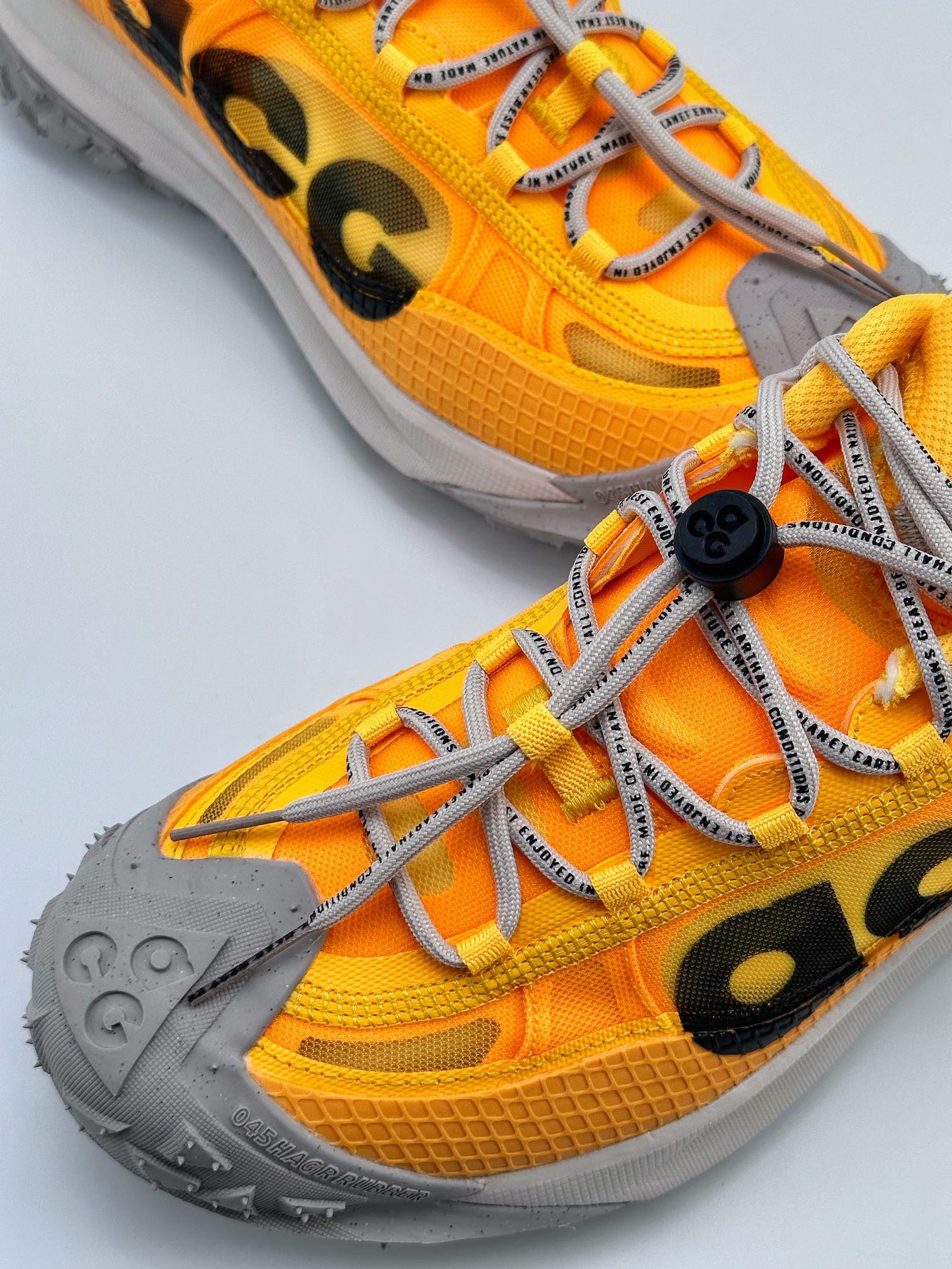 NK ACG MOUNTAIN FLY 2 LOW 外户登山列系越跑低帮休闲动运徒步鞋 DV7903-800