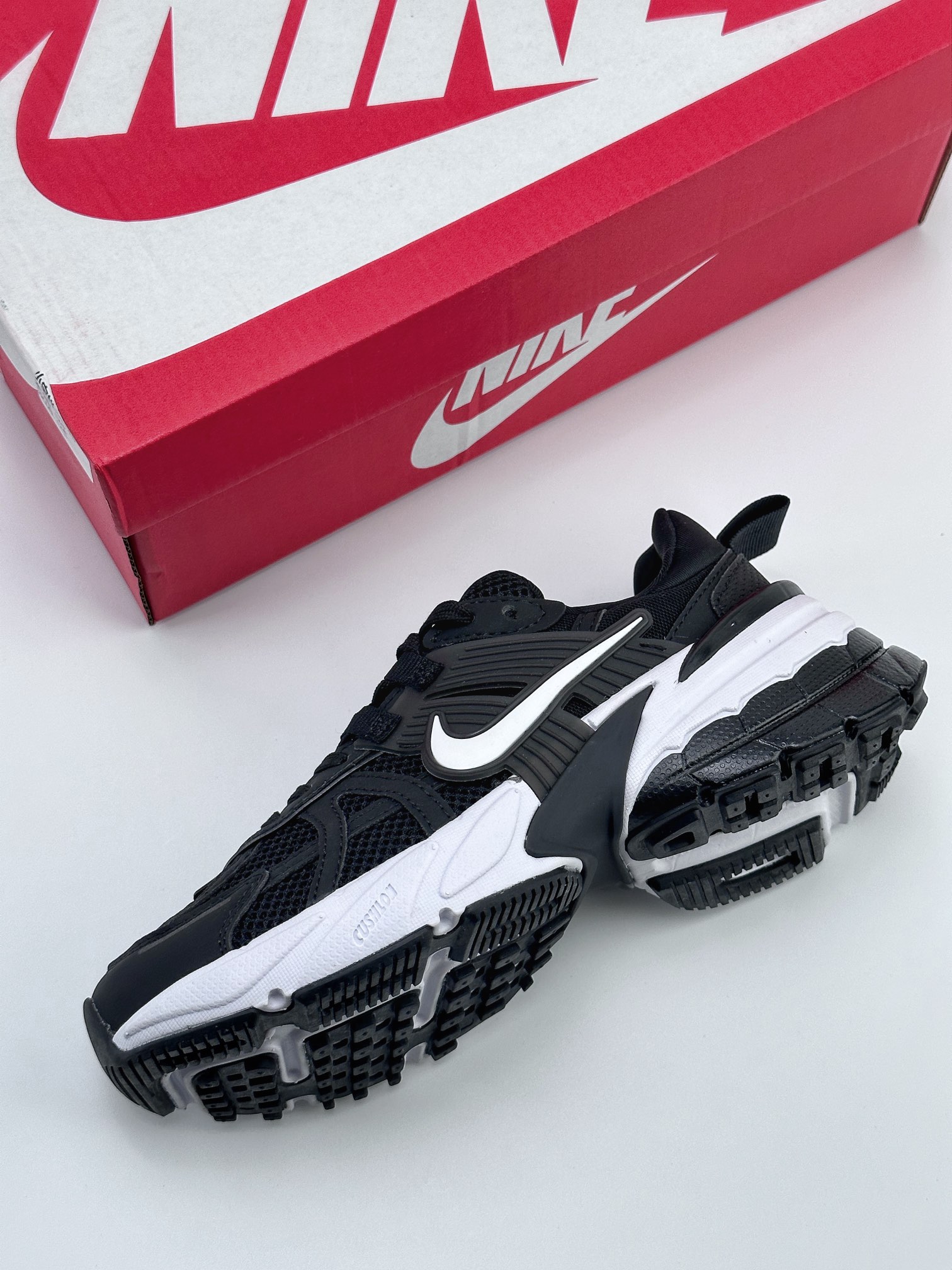 NIKE V2K Runtekk black and white shock-absorbing non-slip retro low-top running shoes FD0736-105