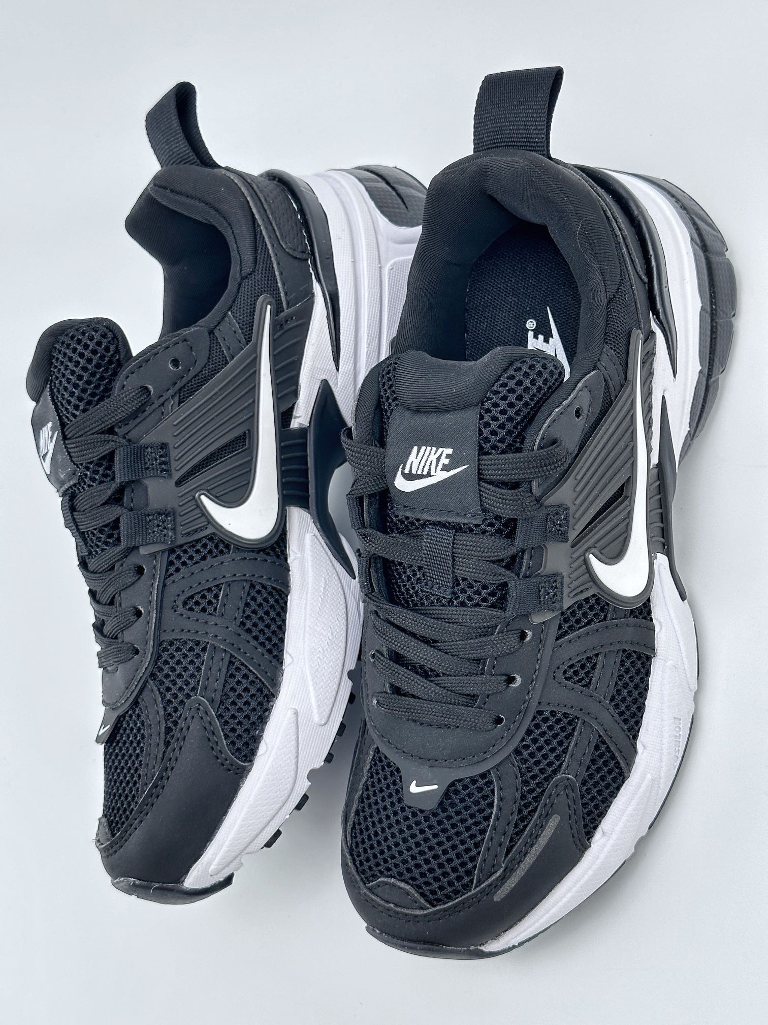 NIKE V2K Runtekk black and white shock-absorbing non-slip retro low-top running shoes FD0736-105