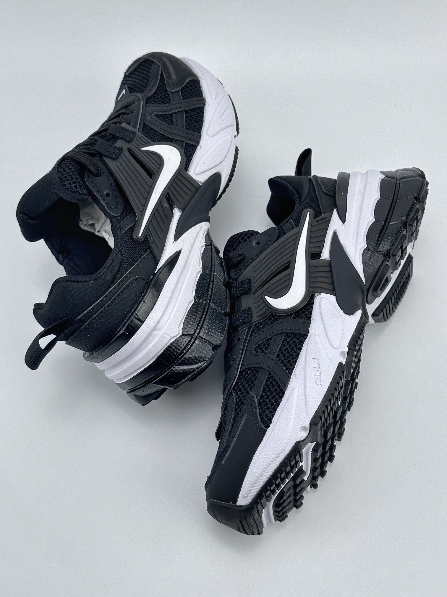 NIKE V2K Runtekk black and white shock-absorbing non-slip retro low-top running shoes FD0736-105